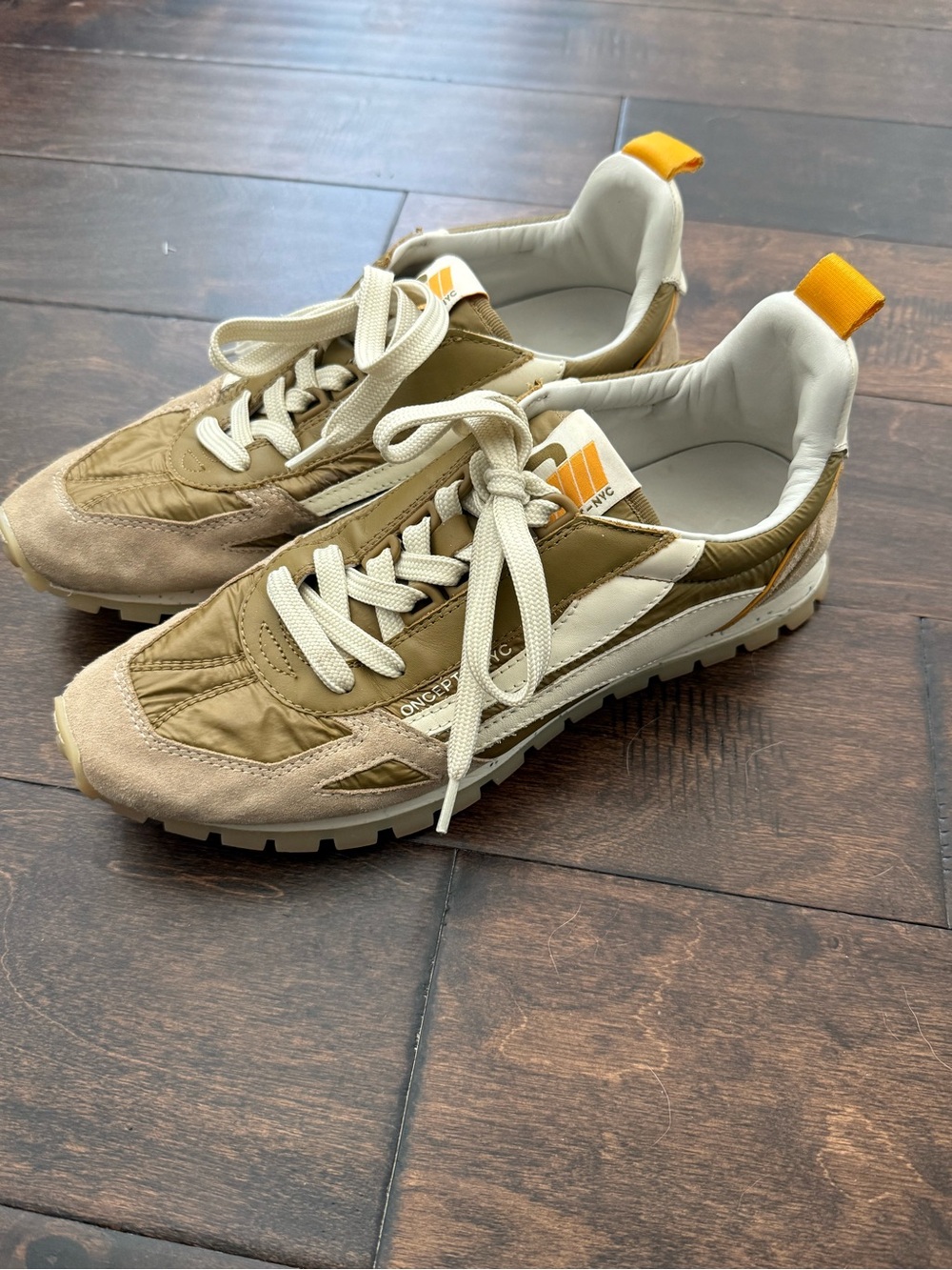 Oncept Toronto Sneakers